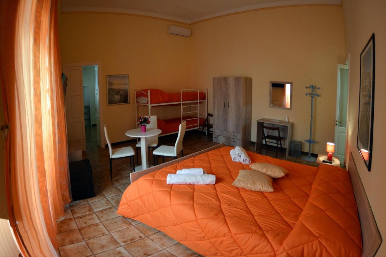 La Torre Bed and Breakfast Leverano Exteriör bild